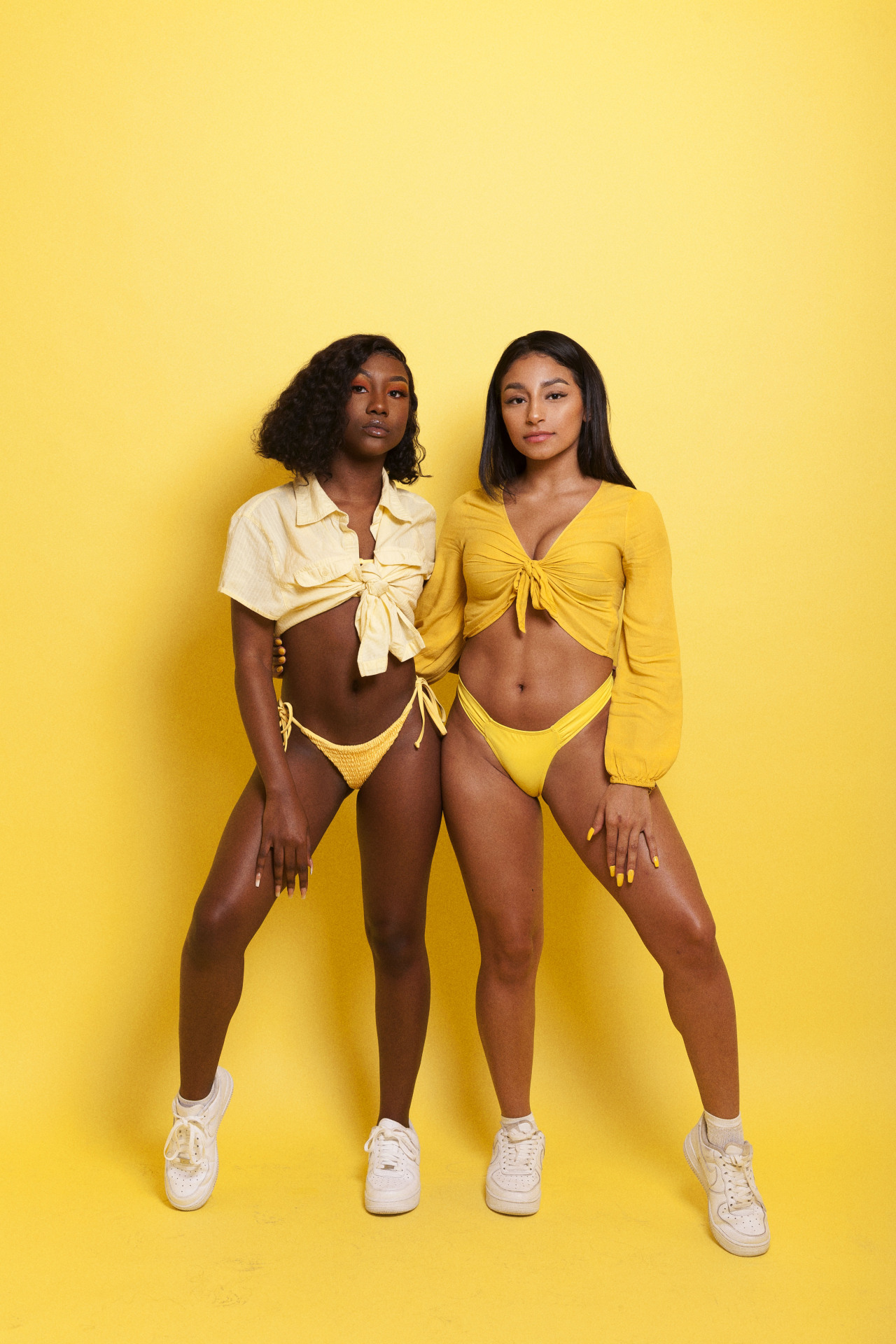 freexmoney:  taty &amp; gisselle x kolors x freexmoney