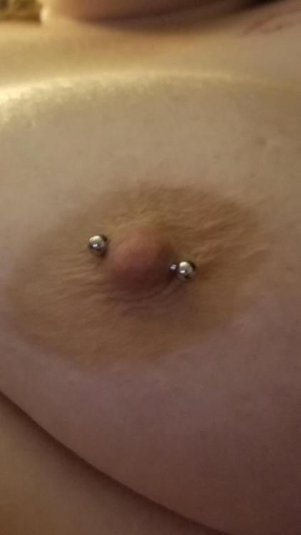 hugelovedezire:  Close up of the wi[f]e