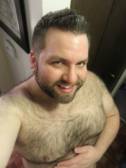 allabitfuzzy:  willcub:Fresh haircut in anticipation of allabitfuzzy coming home. :-D( I want to say it like a contestant on Drag Race:  I’m serving you fresh haircut bear realness, hunties!  RAWR! )  I gotta say, coming home to this handsomeness