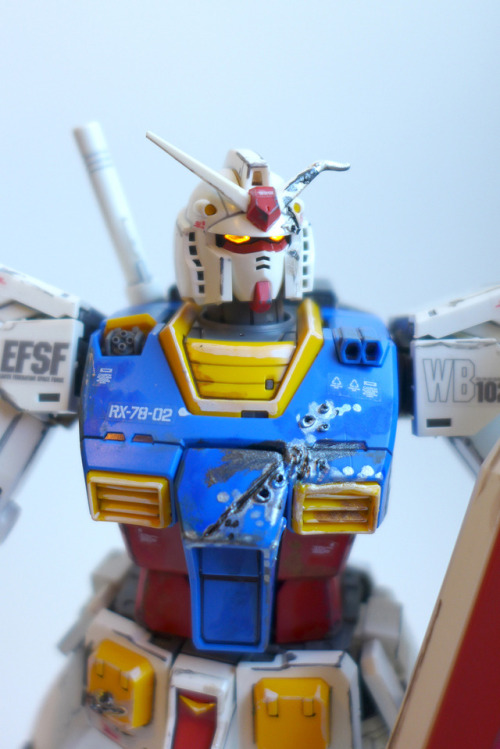 Battle damage RX-78-2 MG