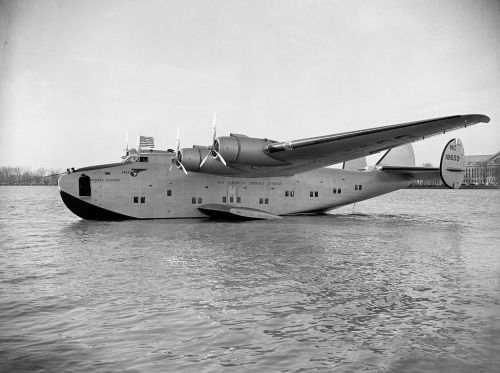 redarmyscreaming:Boeing 314 Clipper was an American long-range flying boat  produced by Boeing from 1938 to 1941. One of the largest aircraft of its  time, it had the range to cross the Atlantic and Pacific oceans. For  its wing, Boeing re-used the design