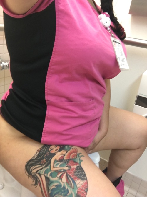 thenaughtylittlekitten: Trying to tease him at work