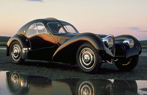 pablorizzoli:  Ancient Bugatti 57SC Atlantic 