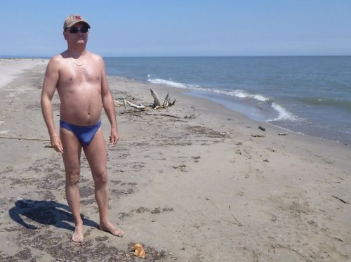 happyvirginman: beachloverman: I’m 57yo mature autistic man and I’m still a virgin. My other blog.