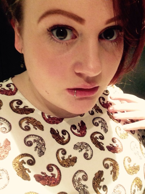 slutmuffins:today I have chameleons masquerading as ordinary paisley on my shirt. why is there no ch