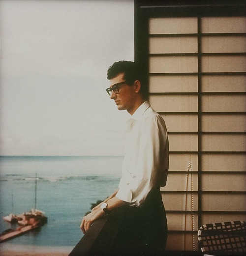beautiful-side-of-somewhere:  Buddy Holly 