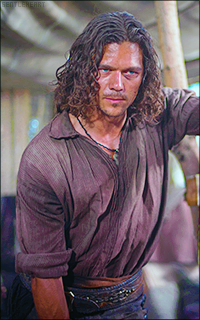 behindfairytales:    Luke Arnold in Black Sails (s2) as John Silver [x]   