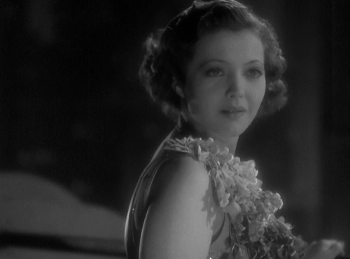 Sylvia Sydney looking over her shoulder in Merrily We Go to Hell (1932) just cuz.