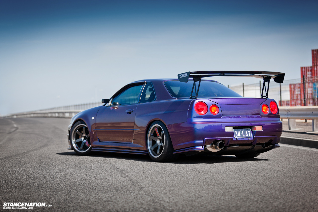 upyourexhaust:  Barely Legal // David’s Nissan Skyline R34 GTR. by StanceNation