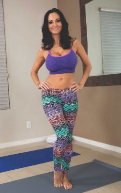 avaaddamspicx:  Click here to watch Ava Addams