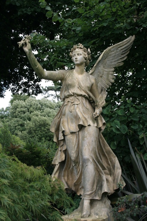 mynocturnality: Angel Sculpture by Gaylord Ho Colon in Cimitero Sant'Anna, Italy  