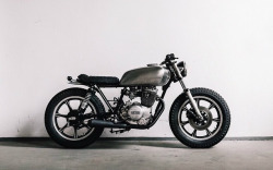 motomood:  Yamaha XS400 | Hookie Co.