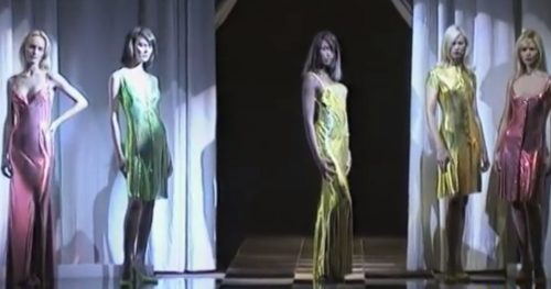 Porn howtobeafuckinglady:  Gianni Versace Spring/Summer photos