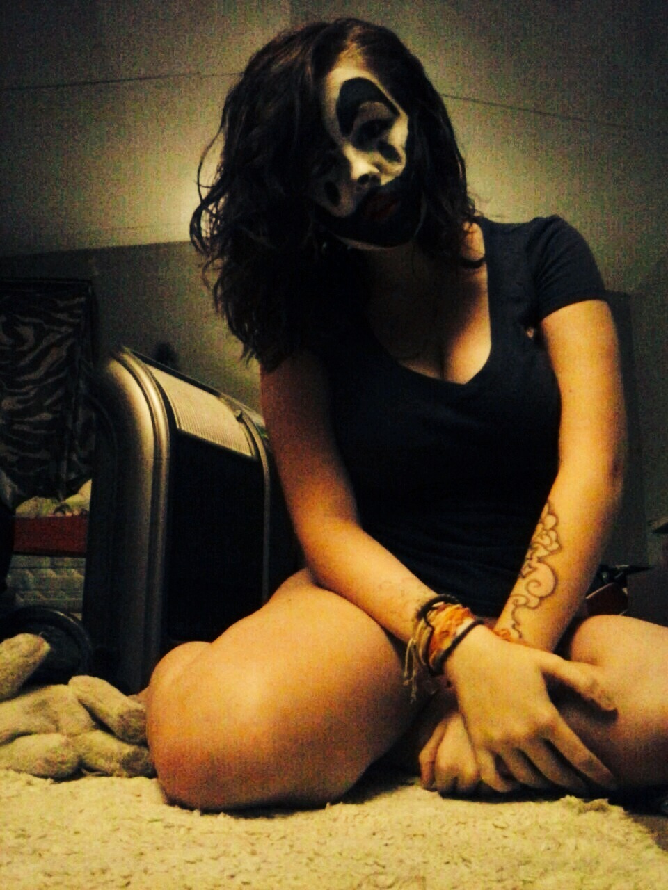 jugga-lugga-lugga-lo:  Face paint ;edited