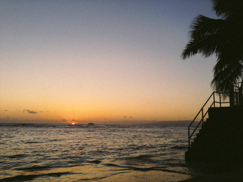 gypsyone:  Must be a word for someone who is obsessed with sunsets…..