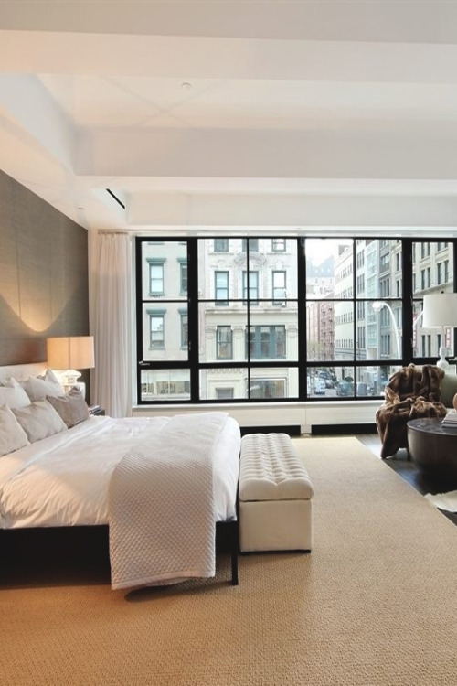 livingpursuit:  61 Fifth Avenue, New York