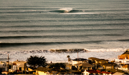 ishootsurfers:  headed out west. photo | andy bowlin