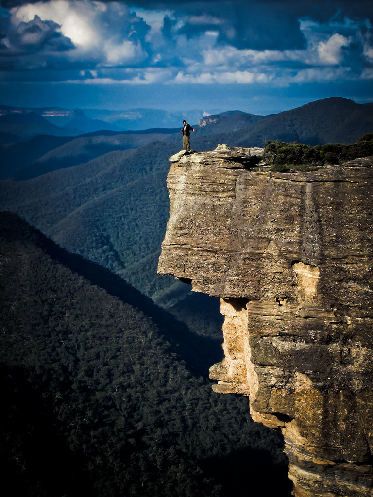 touchdisky:  blue mountains by fabien-astre 