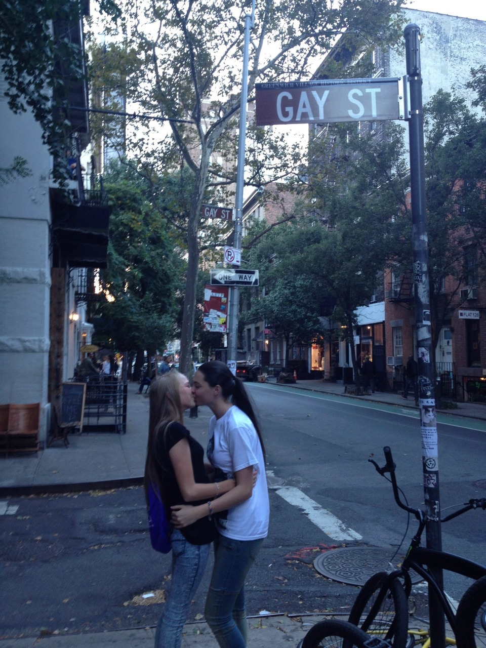 younglesbiansinlove:  younglesbiansinlove