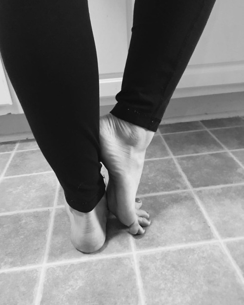 Look how sexy my feet are!!#feet #footjob #footfetishnation #feetfans #feetworship #feetporn #feetli