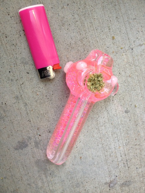 space-grunge: ladyfapricorn: &amp; pink grinder soon GET 30% OFF GLITTERPIPES.ETSY.COMUSE CODE B