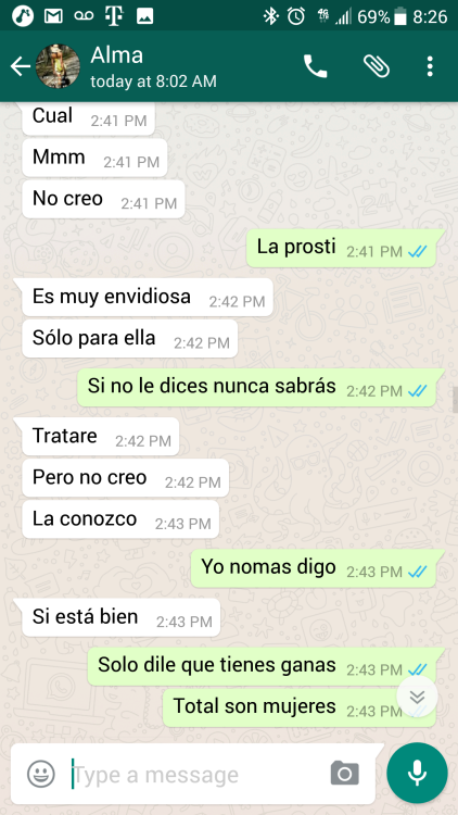 cornudotextos:  Yo dándole apoyo a mi esposa para que consiga más corneadores.
