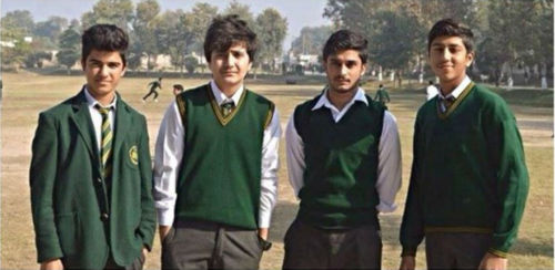 stay-human:Pakistani students recreate photo taken before Peshawar school massacreIn atrocities like