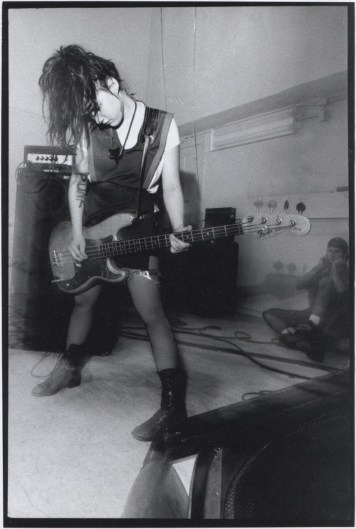 little-trouble-grrrl:  Bikini Kill, St. Stephen’s Church, DC, 1992 (by Pat Grah