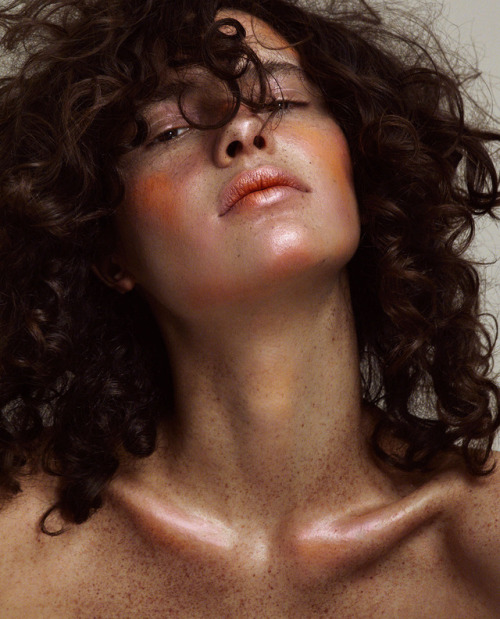 texturesandtextiles - Photographer - Hannah Khymych Model - Lana...