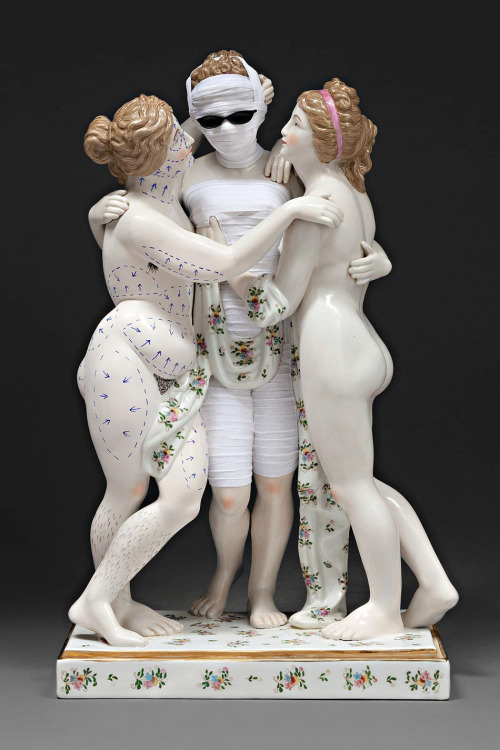 fer1972: The Porcelain Sculptures of Penny Byrne 