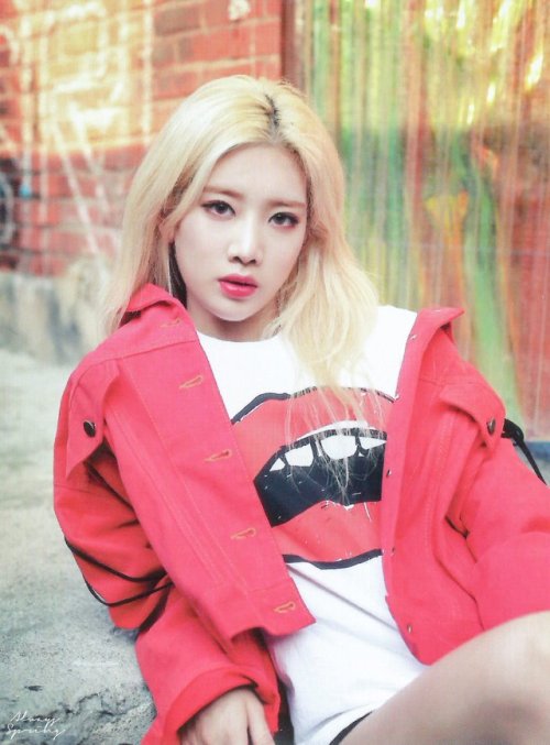 [SCAN] ODD EYE CIRCLE’s Repackage Album | spring_gif 