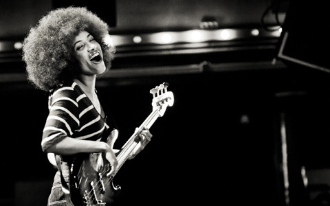 kosmicbutterfly:  kosmicbutterfly: Fro-tastic! I love a really big afro. And, while
