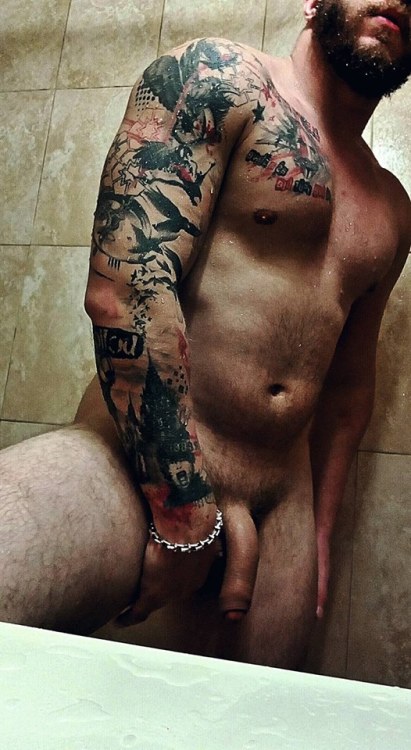 cumbeardbear:  If you like really amateur… follow me!   http://cumbeardbear.tumblr.com/Reblog always welcome! If you want your pic on my side… let me know! :-)http://cumbeardbear.tumblr.com/submit