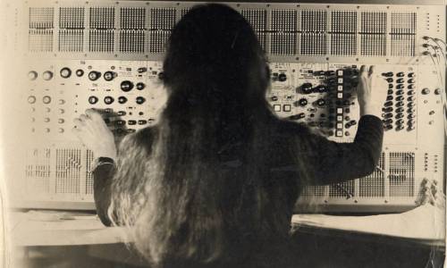 Pioneer Electronic Composers &amp; Expert Knob Twiddlers Suzanne Ciani - Wendy Carlos 