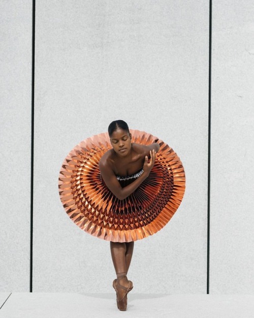 Every day is World Ballet Day here. Ballerina: @ingridsilva ・・・ Photo by @melika.dez Tutu by @misscl