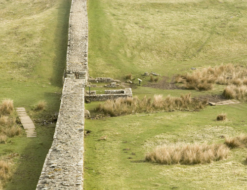 ancientart:  Hadrian’s Wall. Roman emperor Hadrian (76-138 AD) had a fortified wall built acro