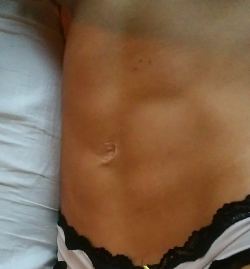 dnchotwife:  Look at these morning abs! Good