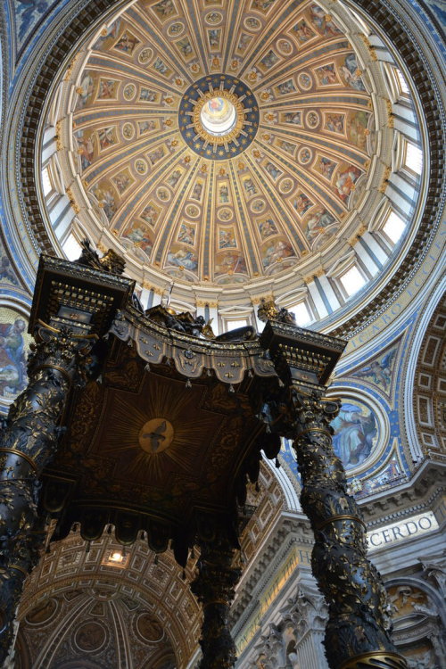Sms 2095 by sshrum The interior of Bernini’s Baldacchino and the interior of Michelangelo&rsqu