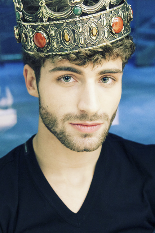 guyswithhotminds:  Thom Morell  My king