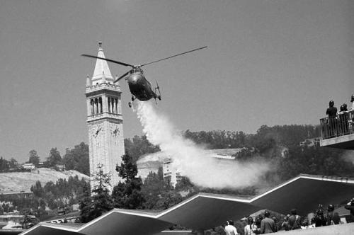 soiledpointsofview:historicaltimes:Governor Reagan orders the first tear gas attack by helicopter on