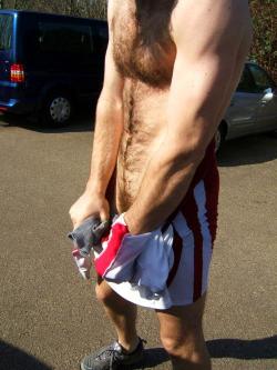 hot4hairy:  H O T 4 H A I R Y  Tumblr |