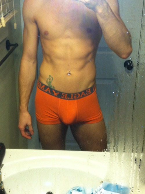 fuckyeahhugepenis:  guyswithcellphones:  We’re loving the entire package! Rawr! Soo good! Thanks for the submission!! <3   .