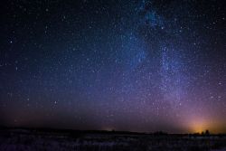 gravitationalbeauty:  Nightscape by Rain Oksvort