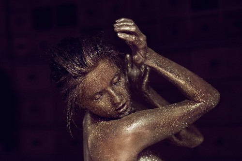 unknowneditors:Elizaveta Porodina Elizaveta Porodina is a 24 year old photographer and student of 