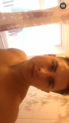 gayforstr8:  Well known Social media Rhys’s snapchat Xmas measage Mmmmmmm that cock