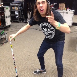 savethefangirl:  Can we please talk about this? 
