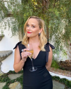 Porn Pics allthethingspdx:Reese Witherspoon 🥂