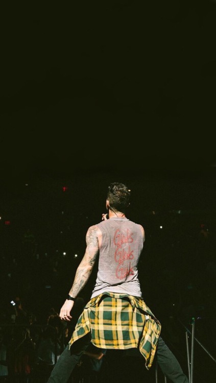 5secoflockscreens - Adam Levine lock-screens.