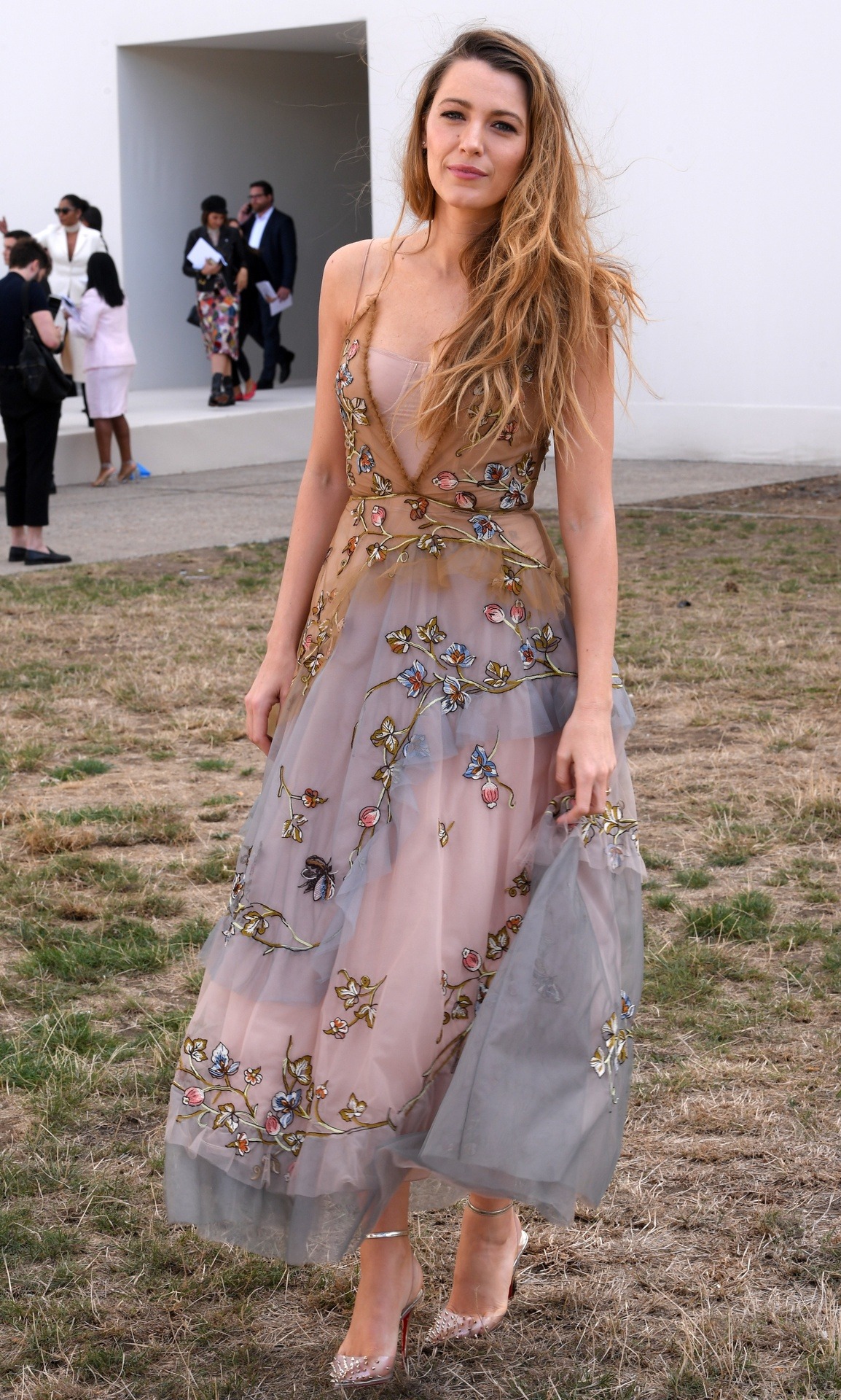 blake lively gossip girl dress