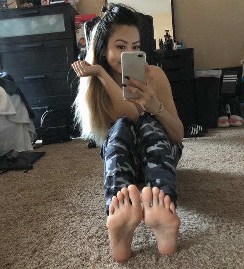 perfecttoesandsoles:Lindabooxo